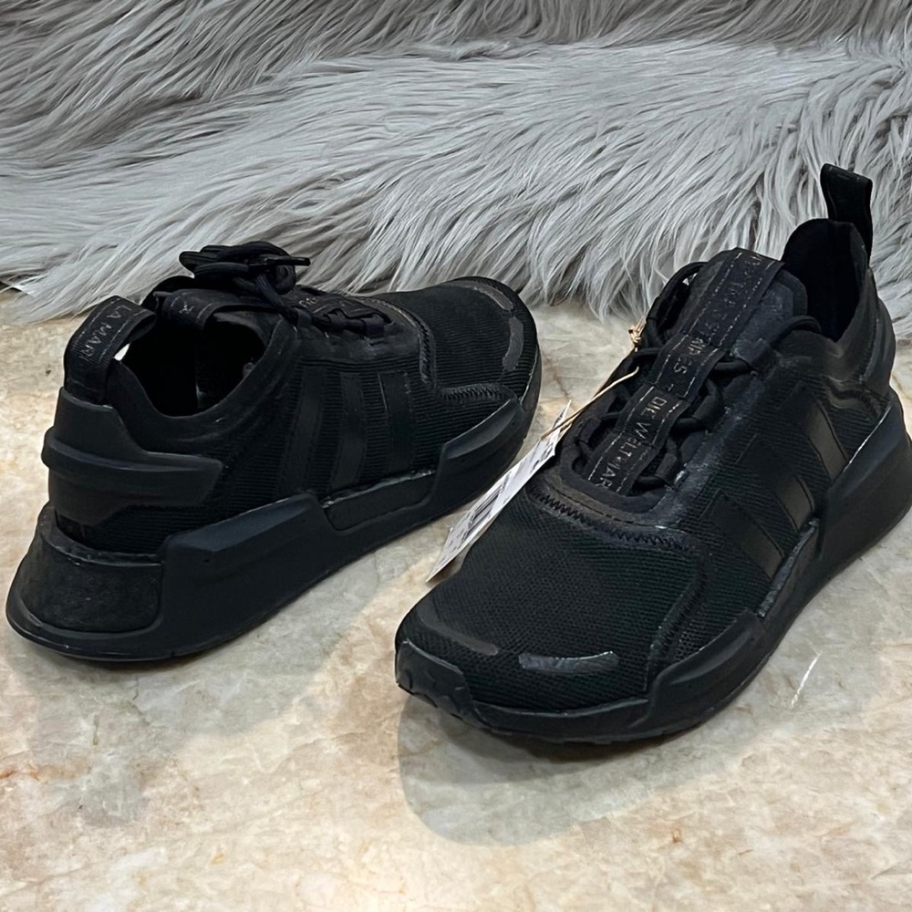 Adidas Originals NMD_V3 Men’s Sneakers. New